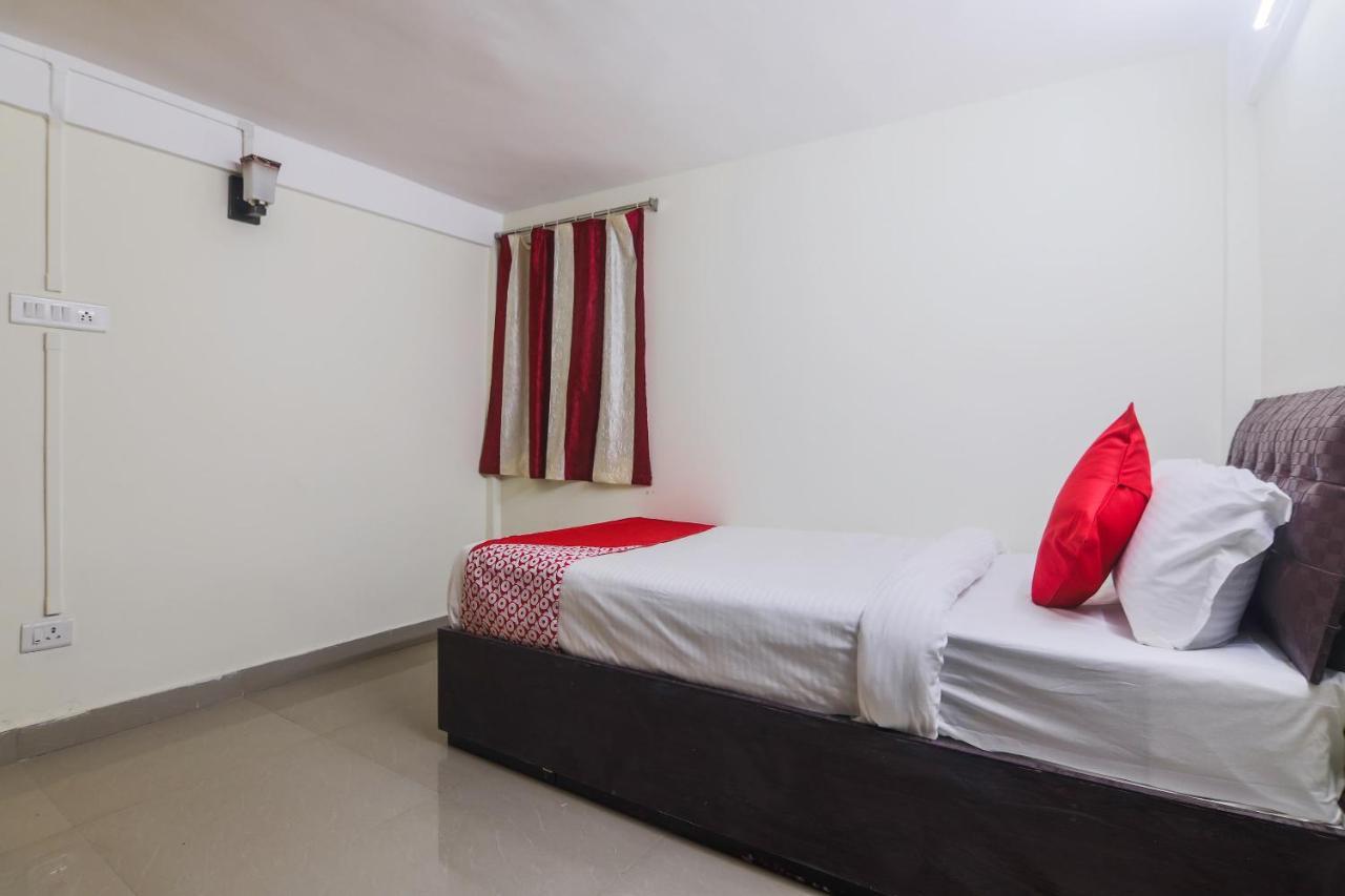 Oyo 18759 Nirvana Guest House Shillong Exterior photo